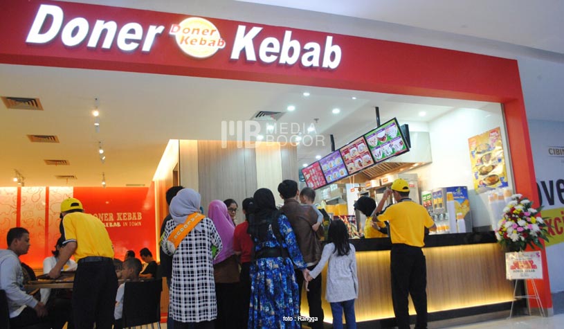 Doner Kebab, Pertama, Murah, Enak, dan Mengeyangkan Doner Kebab