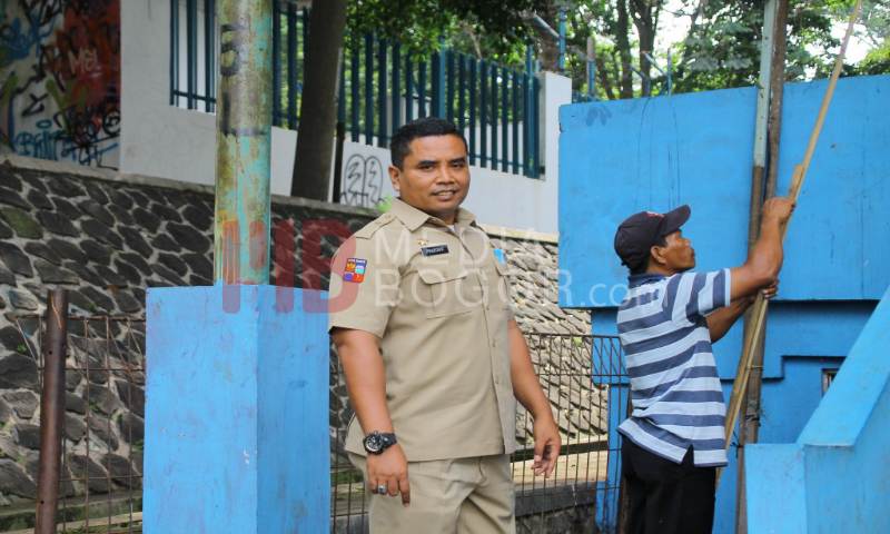 Kadispora Akui Lingkungan Panggung Gor Mati Kumuh