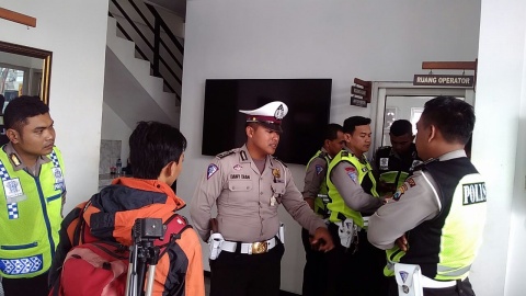 Parah! Menolak Ditilang, Oknum Polisi Malah Ngajak Berhubungan Intim