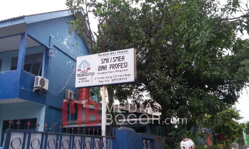 Belum Bayar SPP, Siswi Ini Harus Diusir Pihak Sekolah