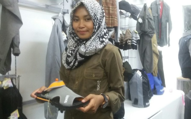 Hadir di Kota Bogor, Outlet TORCH Hadirkan Sandal Arrafa