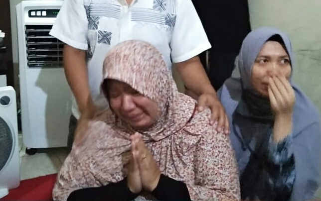 Harap-Harap Cemas, Ini Curhatan Liana, Istri Korban Lion Air