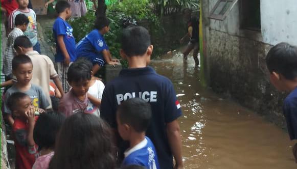 5 Rumah Terendam Banjir Lintasan