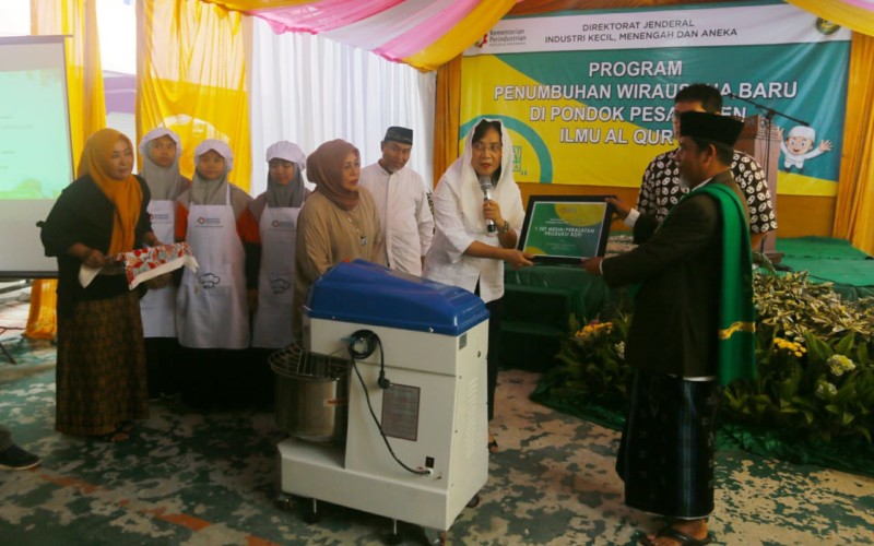 Kemenperin Dorong Santri Indonesia Jadi Wirausaha Baru