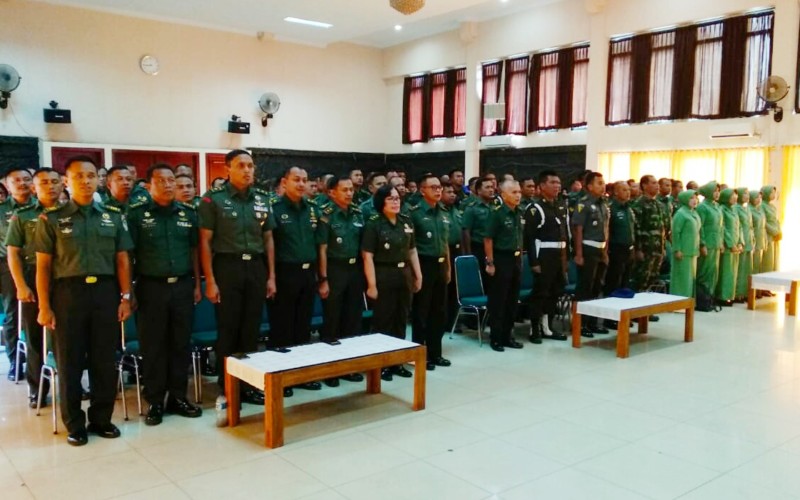 Prajurit dan Pns Korem 061 Dibekali Penyuluhan Hukum dan Sosialisasi Netralitas TNI