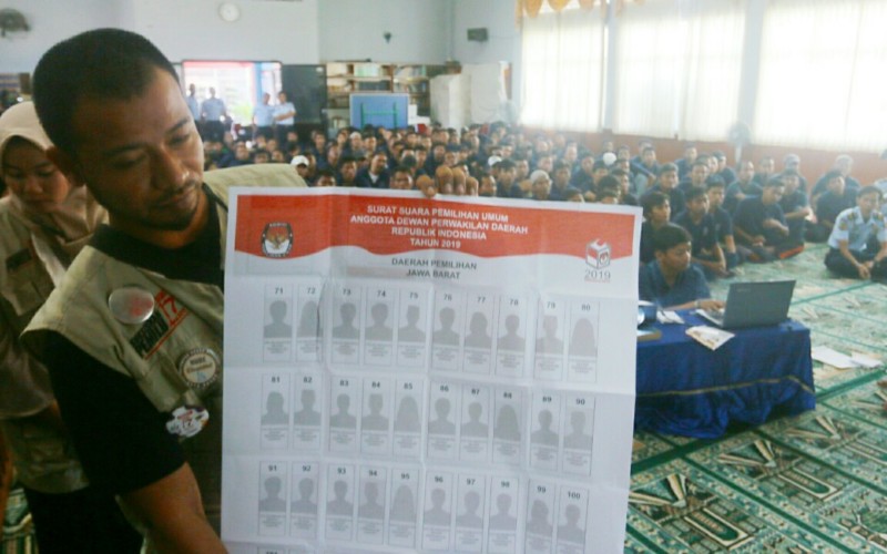 Warga Binaan Kelas II A Paledang Ikuti Sosialisasi dan Bimtek KPU Kota Bogor