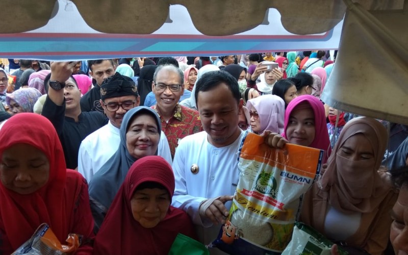 Buruan, Ada Bazar Sembako Murah di Balaikota Besok Terakhir