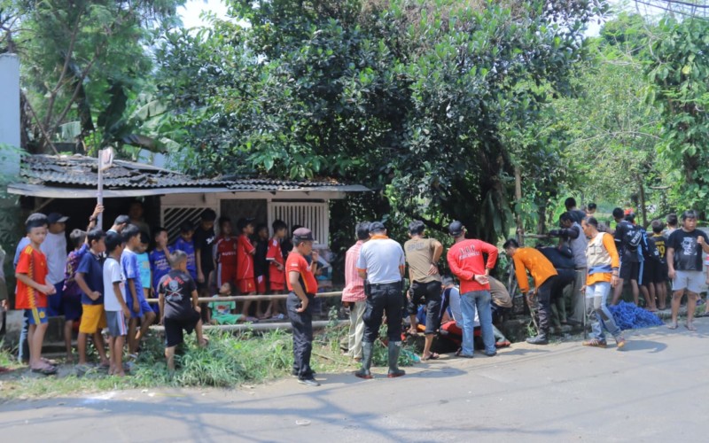 Perburuan Nihil, Buaya Masih Berkeliaran
