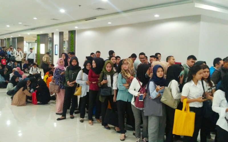 Bursa Kerja Diserbu Ratusan Pencaker