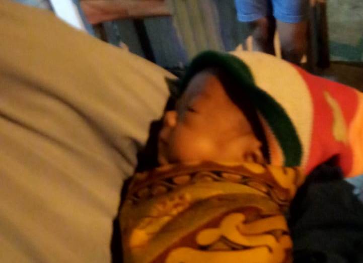 Bayi 3 Bulan Digeletak di Warung Bubur, Si Orangtua Tulis Pesan Untuk Yang Merawatnya