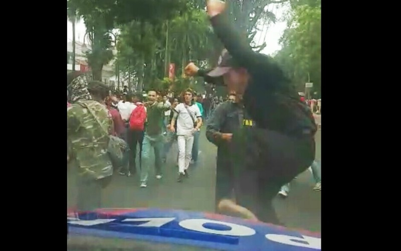 Pelajar SMK di Bogor Ngotot Ikut Aksi di Jakarta, Dibubarkan Malah Rusuh