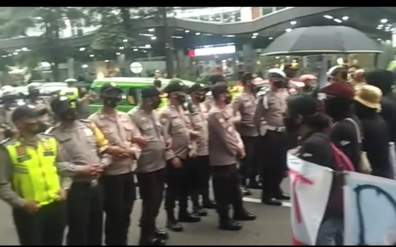 Puluhan Mahasiswa Unpak Bogor Kembali Berunjukrasa