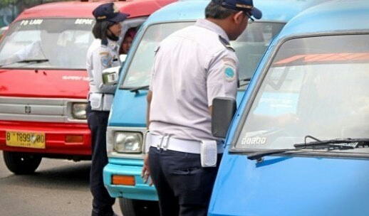 Seorang Perempuan Jadi Korban Pelecehan Seksual saat Didalam Angkot di Depok
