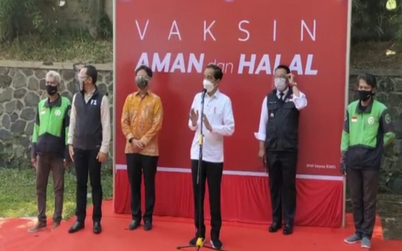 Presiden RI Joko Widodo Tinjau Pelaksanaan Vaksinasi di Bogor