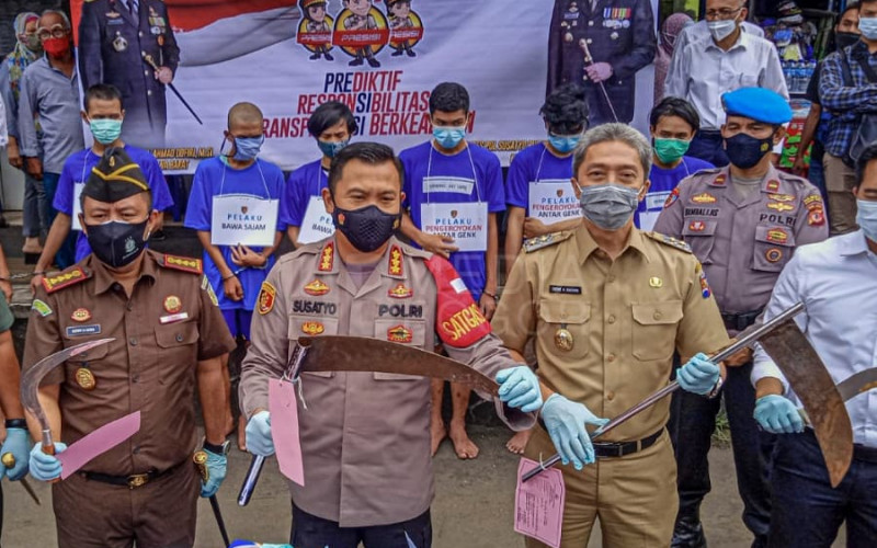 Galeri Foto : Polresta Bogor Kota Bekuk Pelaku Tawuran