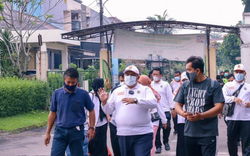 Jaga Kebugaran Tubuh, Fraksi PKS DPRD Kota Bogor Jalan Sehat Sapa Warga