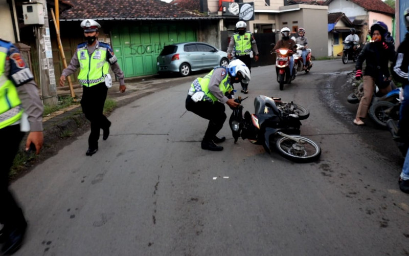 Puluhan Pengendara Kocar Kacir, Satlantas Polres Cimahi Tertibkan Balap Liar