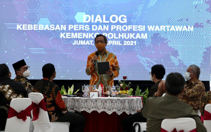 Menko Polhukam Dalam Dialog Dengan Insan Pers : Kebebasan Pers Tidak Boleh Dilanggar