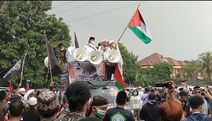 Ratusan Ummat Islam dan Ormas Aksi Bela Palestina dan Penggalangan Dana