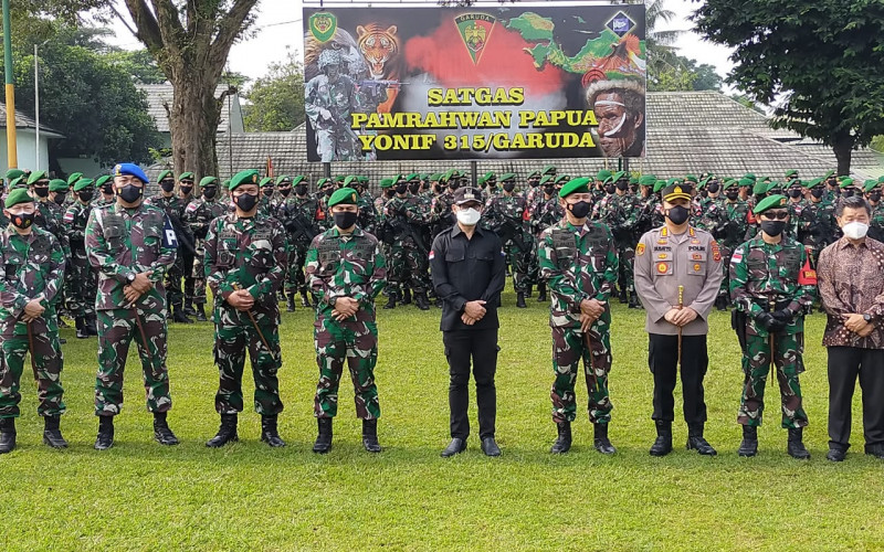 400 Yonif 315 Garuda Berangkat ke Papua