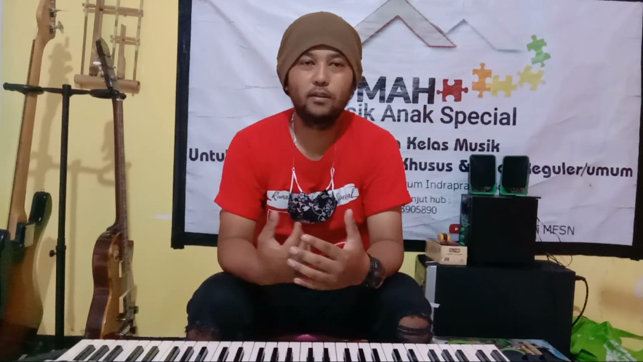 Berawal Untuk Mengajarkan Anaknya yang ABK, Kini Abdul Fatah Kebanjiran Job