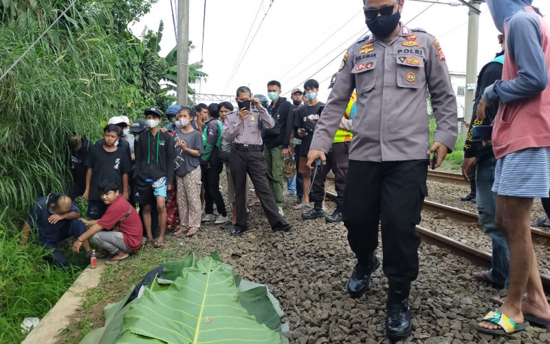 Pamit Buang Air Kecil, Pemuda Tewas Terabrak Kereta