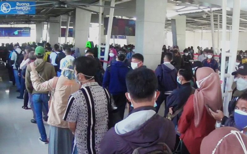 Hari Terkahir PPK Level 4, Penumpang KRL di Stasiun Bogor Meningkat 5 Persen