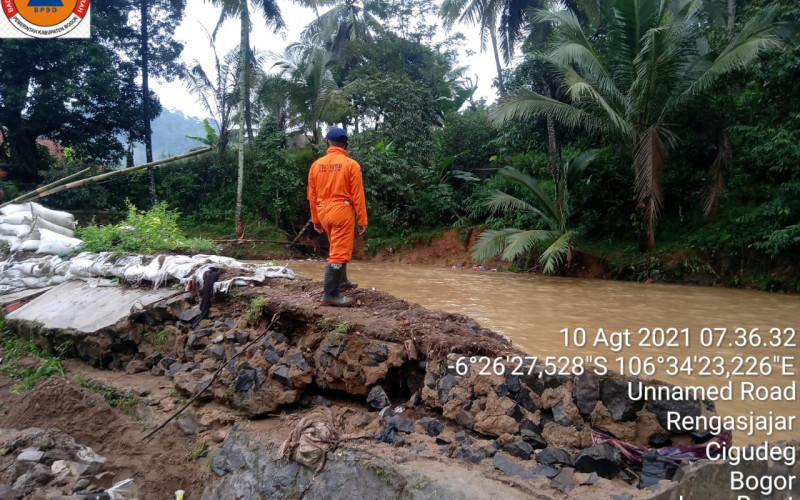 Puluhan Rumah Warga di Cigudeg Bogor Terendam Banjir 1,5 meter