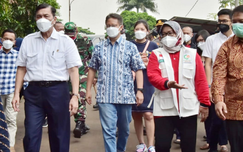 Pemerintah Pusat Desak Pemkab Bogor untuk Vaksin 3 Juta Jiwa hingga September