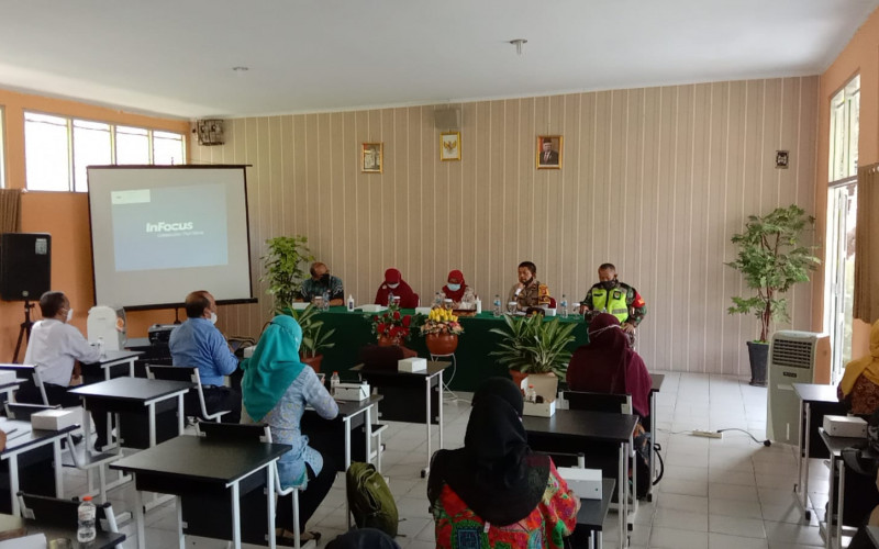 Rapat kordinasi Percepatan Vaksin di Sekolah SMK dan SMA Wilayah Ciampea