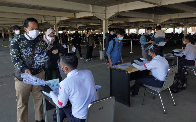 Begini Kondisi Hari Pertama Sosialisasi Aturan Wajib Vaksin di Stasiun Bogor