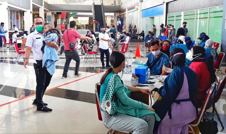 Bahu Membahu Mempercepat Vaksinasi Covid-19