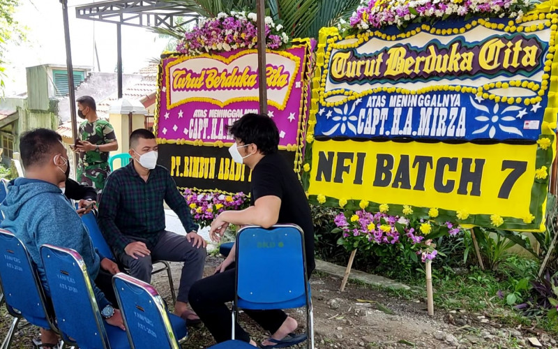 Suasana Rumah Duka Kapten PNB Agithia Mirza Korban Kecelakaan Pesawat Rimbun Air