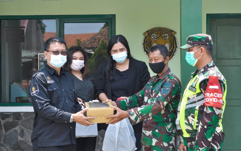 Sambut HUT TNI ke 76, Hotel Grand Savero Bogor Berbagi Bingkisan Kepada Para TNI