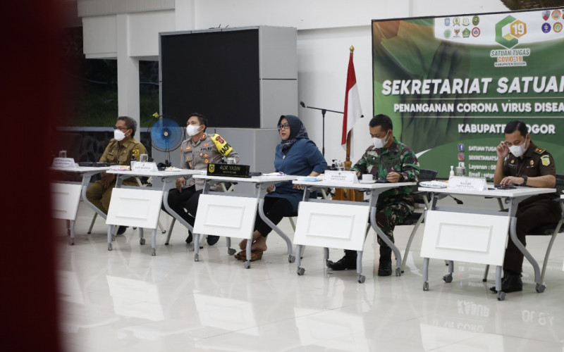 Luhut Tawarkan PPKM Level 2, ini Jawaban Kang Emil dan Ade Yasin