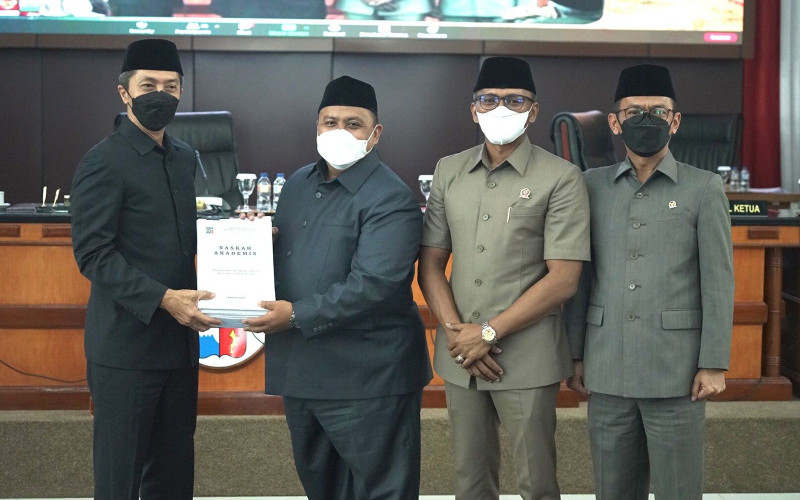 Paripurna, Pemkot Bogor Serahkan Tiga Draft Raperda