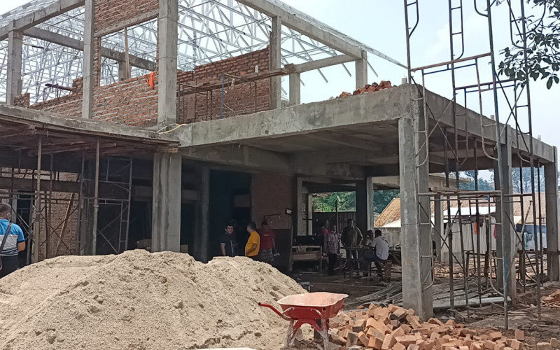 Pembangunan UPT Puskesmas Kemang Diduga Ada Keesalahan Kontruksi