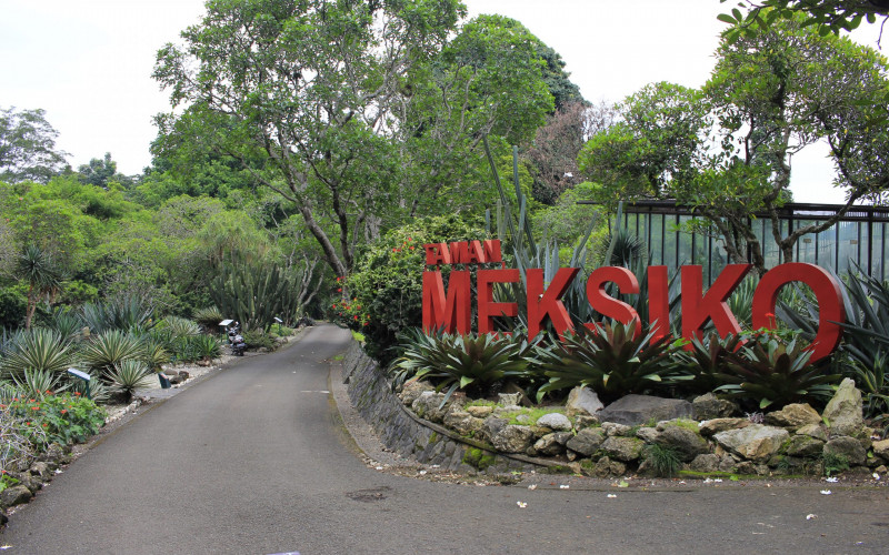 CSR Bank Mandiri dan Bank BRI Untuk Taman Meksiko dan Taman Akuatik di Kebun Raya Bogor