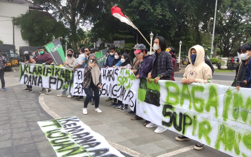 HMI Minta Pemkot Bogor Terbuka Dalam Pengelolaan Dana Penyehatan PDJT
