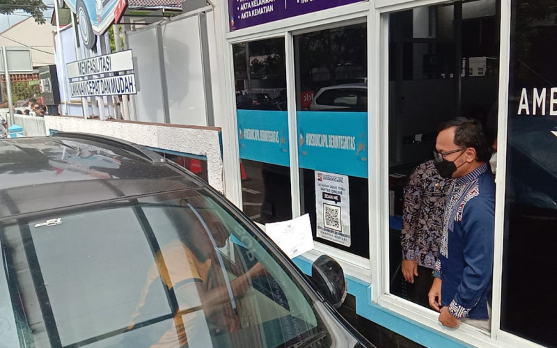 Pertama di Indonesia, Disdukcapil Kota Bogor Launching Layanan Drive Thru