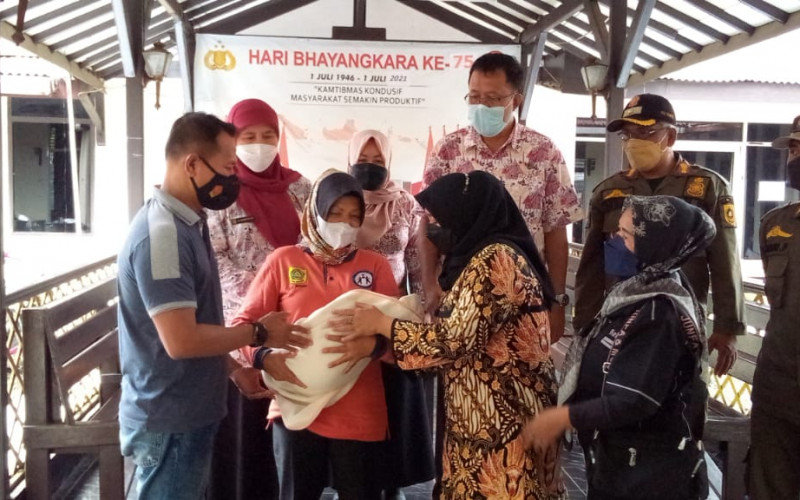 Setelah Dirawat Kades, Bayi yang Ditemukan di Cibedug Ambil Dinsos