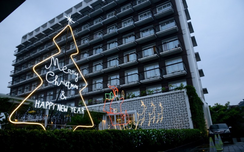 THE 1O1 Bogor Suryakancana Sambutan Hangat dan Ceria Natal Dengan Dekorasi Mewah