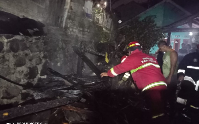 Gara-gara Pembakaran Tungku, Rumah Warga Dilalap Si jago Merah
