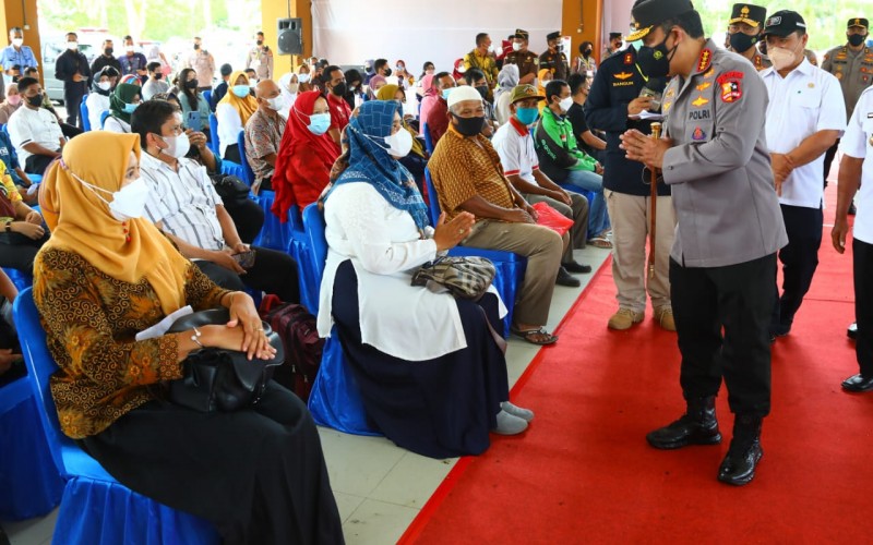 Tinjau Vaksinasi dan Lokasi Isoter, Kapolri Minta Forkopimda Babel Perkuat Pencegahan Lonjakan Covid-19