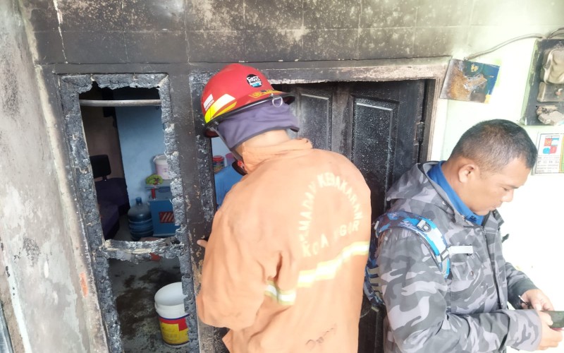 Bensin Eceran Tumpah, Rumah di Bogor Terbakar Satu Orang Luka-Luka