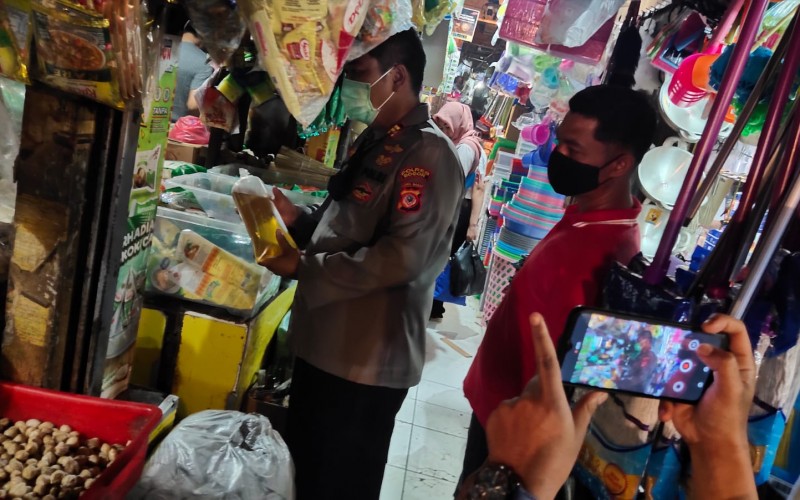 Jelang Bulan Ramadhan Stok Minyak Goreng di Ciawi Terpantau Aman