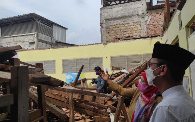Ambruknya Dua Sekolah di Kota Bogor, Eka Wardana: Kami Akan Panggil Dinas Pendidikan