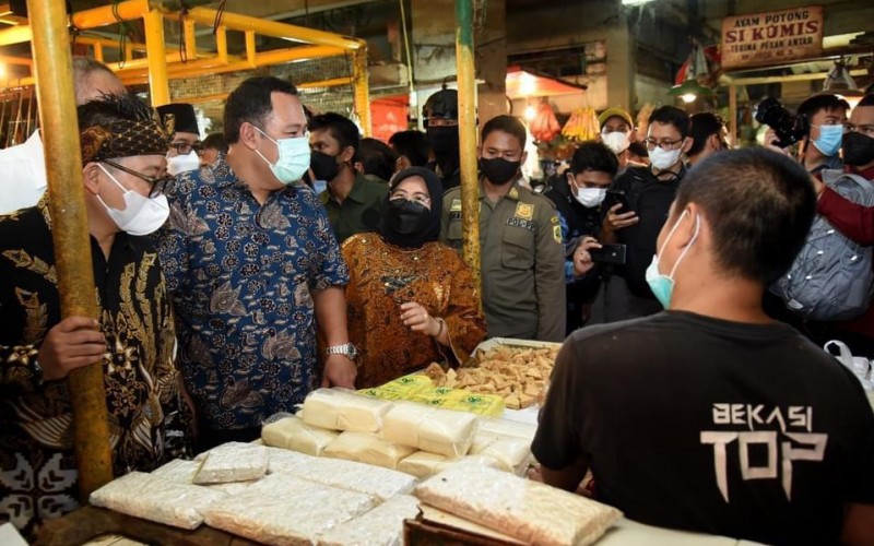 Hekal Gerindra Kunjungi Pasar Bogor, Sampaikan Salam dari Prabowo