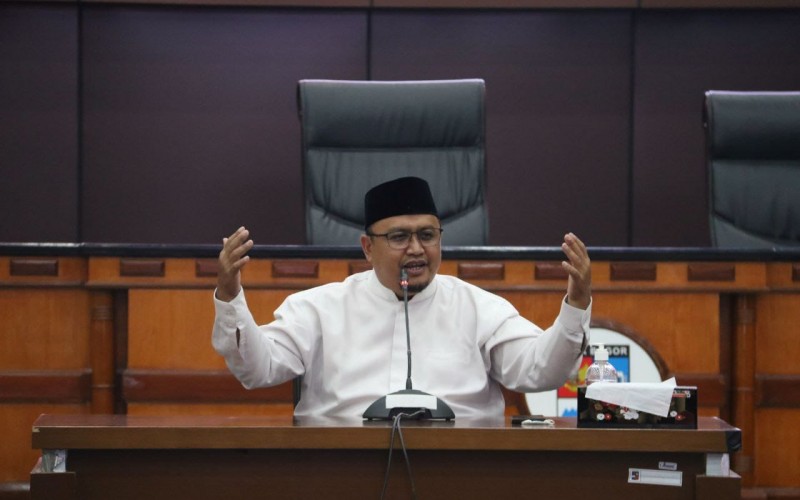 Atang Trisnanto Ajak Santri Menjadi Pemimpin Berlandaskan Iman