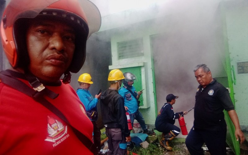 Gardu Listrik PLN di Cilendek Barat Nyaris Terbakar